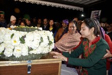 ‘বাঁধানো হয়ে গিয়েছিল বিয়ের ছবি, কিন্তু টাঙানো হল না বেডরুমে’, কান্না ভেজা গলায় নিকিতা যা বললেন... ‘বাঁধানো হয়ে গিয়েছিল বিয়ের ছবি, কিন্তু টাঙানো হল না বেডরুমে’, কান্না ভেজা গলায় নিকিতা যা বললেন...