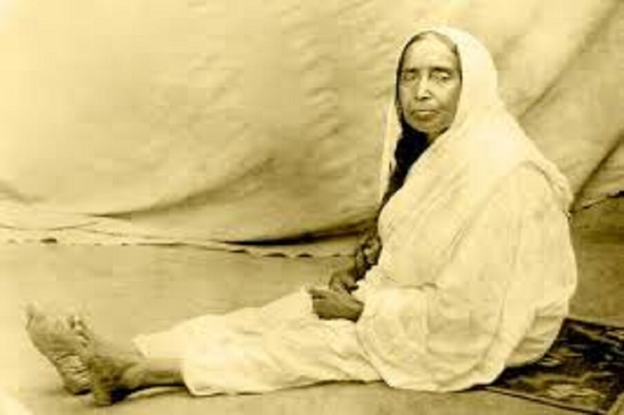  তিনি সবার মা, কখনও জগজ্জননী মা অন্নপূর্ণা, তিনি সাক্ষাৎ জগদ্ধাত্রী ৷ মায়ের মা ৷ সবার মা ৷ ছবি সংগৃহীত ৷