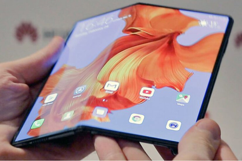 8GB RAM/ 512GB স্টোরেজ ভেরিয়েন্টের Huawei Mate X-এর দাম 2,299 ইউরো (প্রায় 2,09,400 টাকা)  