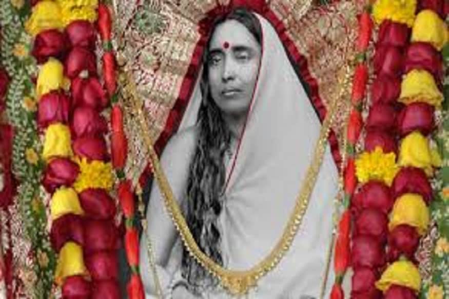 মা বলে গিয়েছেন আর্ত, নিপীড়িতের সেবায় নিজের জীবন অতিবাহিত করতে ৷ যে সমস্যায় আছে তাঁর কাছে গিয়ে সমস্যা ভাগ করে নিতে ৷ তবেই জীবনে বেশি করে আনন্দ পাওয়া সম্ভব ৷ ছবি সংগৃহীত ৷ মা বলে গিয়েছেন আর্ত, নিপীড়িতের সেবায় নিজের জীবন অতিবাহিত করতে ৷ যে সমস্যায় আছে তাঁর কাছে গিয়ে সমস্যা ভাগ করে নিতে ৷ তবেই জীবনে বেশি করে আনন্দ পাওয়া সম্ভব ৷ ছবি সংগৃহীত ৷
