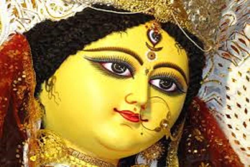 জগদ্ধাত্রী অর্থাৎ যিনি সমগ্র জগৎকে ধারণ করে আছেন ও থাকেন ৷ সেই কারণেই তিনি জননী জগদ্ধাত্রী ৷ মা সারদাও সাক্ষাৎ মা জগদ্ধাত্রীর অন্যরূপ ৷ মা সারদার কৃপায় আজও সব কিছুই যেন ঠিকঠাক চলছে ৷ সংগৃহীত ছবি ৷ জগদ্ধাত্রী অর্থাৎ যিনি সমগ্র জগৎকে ধারণ করে আছেন ও থাকেন ৷ সেই কারণেই তিনি জননী জগদ্ধাত্রী ৷ মা সারদাও সাক্ষাৎ মা জগদ্ধাত্রীর অন্যরূপ ৷ মা সারদার কৃপায় আজও সব কিছুই যেন ঠিকঠাক চলছে ৷ সংগৃহীত ছবি ৷