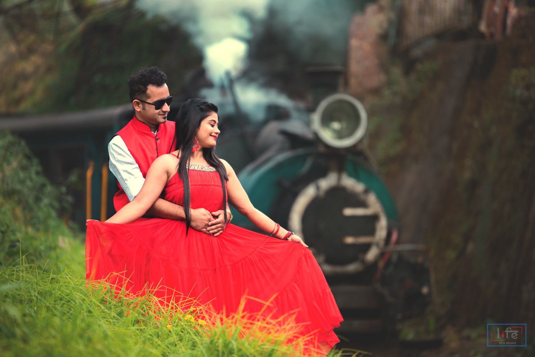 • অনিরুদ্ধর পড়াশোনা বেলুড় হাইস্কুল থেকে ৷ এরপর সোদপুরের গুরু নানক ইন্সটিটিউট অব টেকনোলজি থেকে ইঞ্জিনিয়ারিং নিয়ে পড়াশোনা করেছেন অনিরুদ্ধ ৷ ছবি: ফেসবুকের সৌজন্যে ৷ • অনিরুদ্ধর পড়াশোনা বেলুড় হাইস্কুল থেকে ৷ এরপর সোদপুরের গুরু নানক ইন্সটিটিউট অব টেকনোলজি থেকে ইঞ্জিনিয়ারিং নিয়ে পড়াশোনা করেছেন অনিরুদ্ধ ৷ ছবি: ফেসবুকের সৌজন্যে ৷