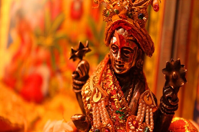মা লক্ষ্মীর বসবাস প্রতিটি গৃহস্থেই ৷ গৃহস্থের সমৃদ্ধি, সুখ ও অর্থ নাকি নির্ভর করে মা লক্ষ্মী উপরেই ৷ তিনি যেই ঘরে বিরাজমান সেই ঘর অত্যন্ত সুকের অত্যন্ত শান্তির হয়ে থাকে ৷ ছবি সংগৃহীত ৷ 
