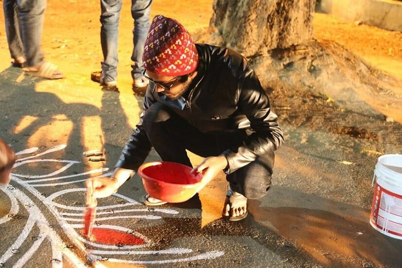 ২১ ফেব্রুয়ারি সকল জাতির মাতৃভাষার অধিকার রক্ষার দিন ৷ তাই এই দিন আন্তজার্তিক ভাষা দিবস ৷ ৫২-র ভাষা শহীদদের আত্মত্যাগের স্মরণেই জাতিসংঘ সদস্যভুক্ত ১৯৩ টি স্বাধীন দেশ দিবসটি পালন করে ৷ Photo Courtesy: Facebook 