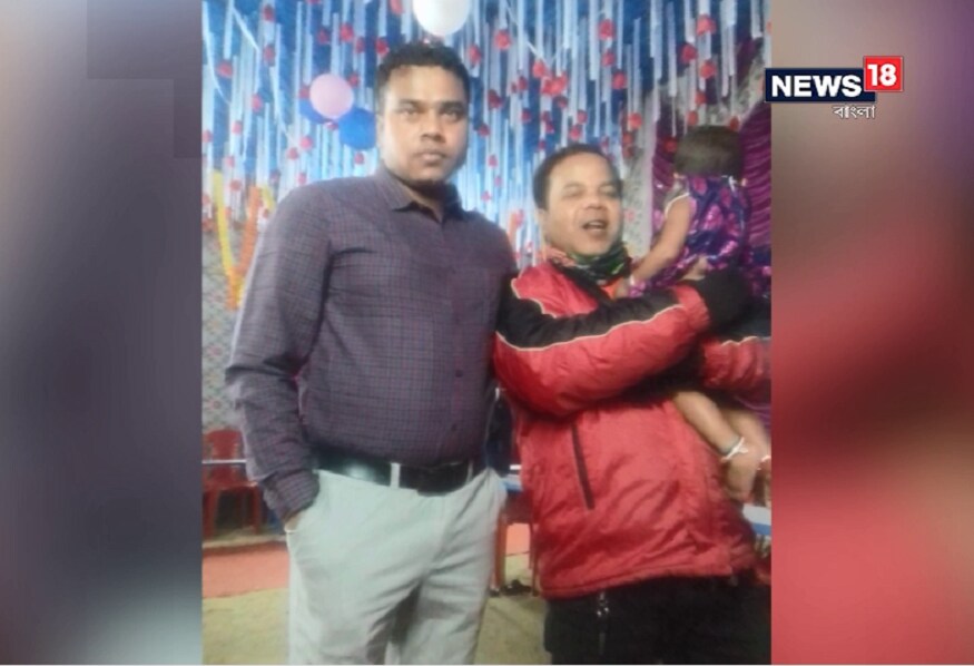 বৃহস্পতিবার বিকেলে ছেলের মৃত্যুর খবর শোনার পর থেকেই বারবার জ্ঞান হারিয়েছেন মনোজ কুমার বেহরার মা ৷ বৃহস্পতিবার বিকেলে ছেলের মৃত্যুর খবর শোনার পর থেকেই বারবার জ্ঞান হারিয়েছেন মনোজ কুমার বেহরার মা ৷