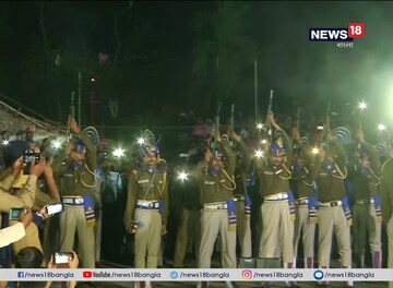 #PulwamaAttack :  যন্ত্রণা-বিচ্ছেদ ! উত্তর থেকে দক্ষিণ-পূর্ব থেকে পশ্চিম, চোখের জলে বিদায় প্রিয়জনের