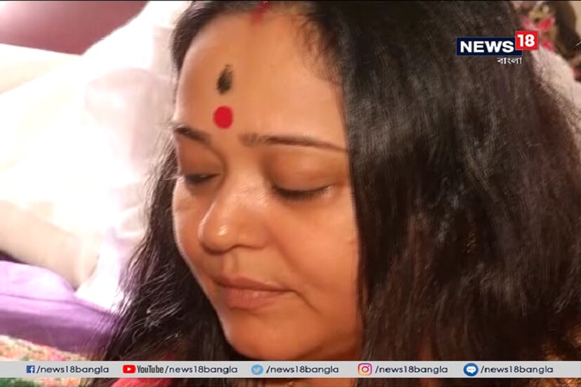 মায়ের পুজোর যোগাড়ে ব্যস্ত অভিনেত্রী ৷