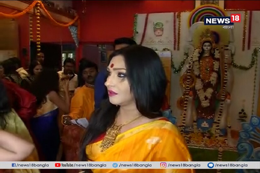 ঋতুপর্ণাকে ঘিরে সাধারণ মানুষের উৎসাহ ছিল চোখে পড়ার মত ৷