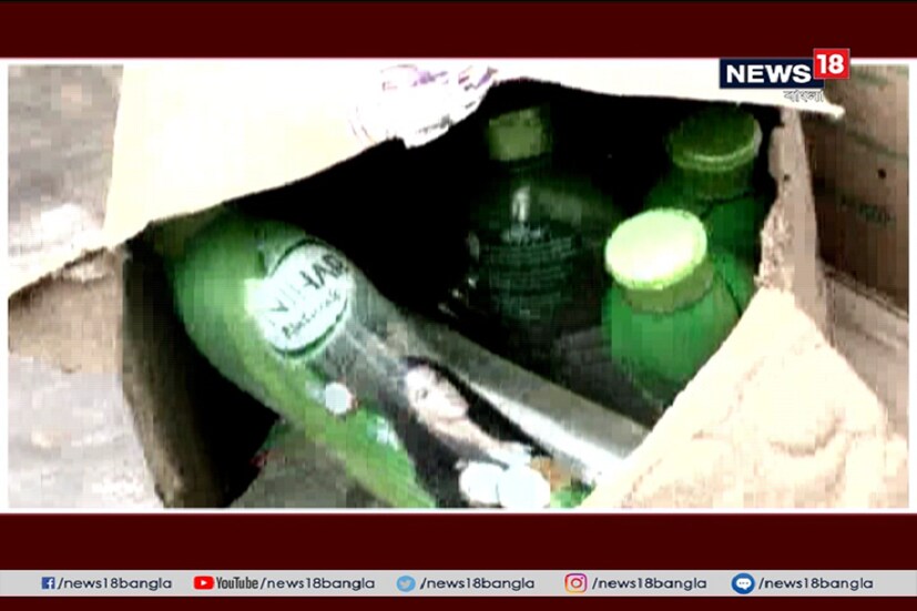 বাড়ি মালিকের দাবি, তিনিও ভেজাল তেলের কারবার নিয়ে কিছু জানতেন না। টের পাননি স্থানীয় বাসিন্দারাও।
