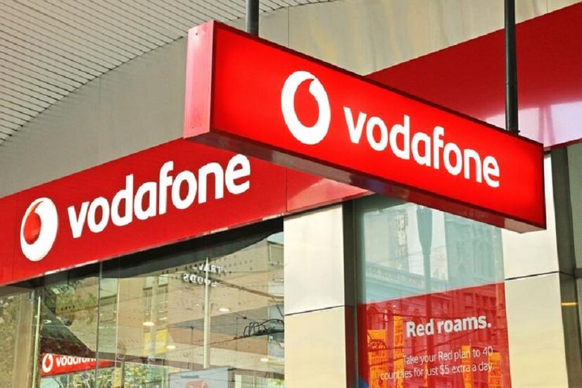 Vodafone-এ ১০ টাকার রেগুলার রিচার্জে পাওয়া যাবে  ৭.৪৭ টাকা টকটাইম। এছাড়াও ১০০০ টাকা আর ৫০০০ টাকা রিচার্জে ফুল টকটাইম দিচ্ছে Vodafone। 