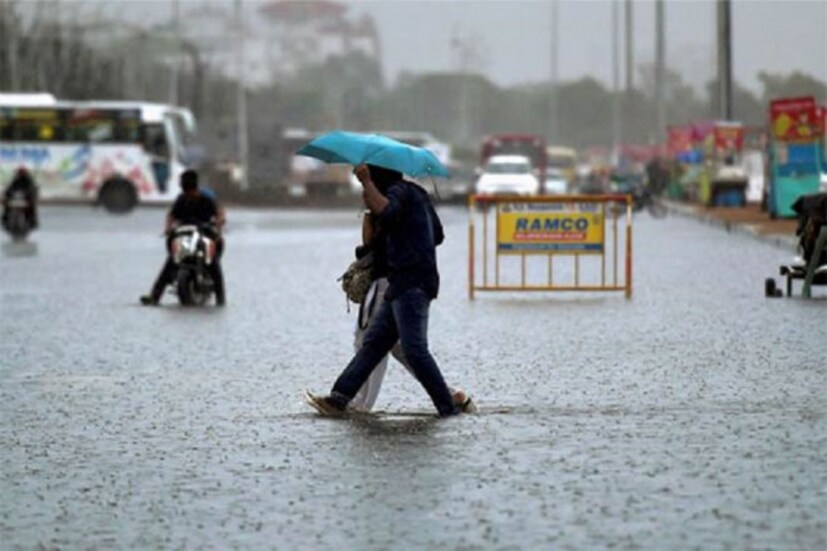 সপ্তাহ শেষে কলকাতায় হালকা বৃষ্টির সম্ভাবনা ৷ হালকা বৃষ্টি হতে পারে দক্ষিণবঙ্গের জেলায় ৷ 