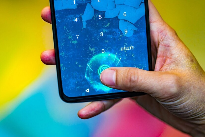 এই প্রথম কোন OnePlus ফোনে দেখা জেতে পারে স্ক্রীন করভিং । OnePlus 6T-র মতন এই ফনেও থাকবে ইন ডিসপ্লে ফিঙ্গর প্রিন্ট সেন্সর। (Photo collected)