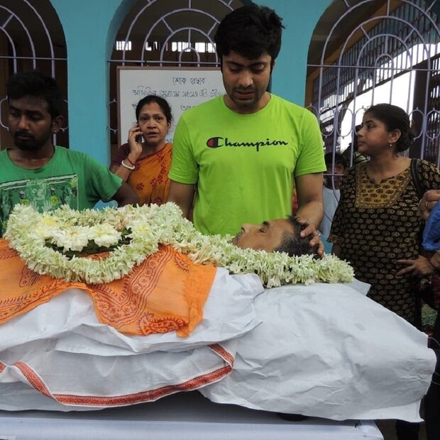 ♦ আর্থিকভাবে স্বচ্ছলতা এসেছে এখন ৷ একটা সময় এমন অবস্থা হয়েছিল মায়ে-ছেলেতে মিলে পড়েছিলেন বিরাট সমস্যায় ৷ তবে সেই সময় পাল্টেছে ৷ এখন আর সেই অভাবটা আর সঙ্গী নয় ৷