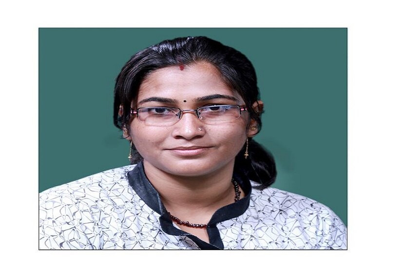 অপরূপা পোদ্দার: আরামবাগ আসন থেকে লড়তে চলেছেন বর্তমান সাংসদ অপরূপা পোদ্দার (আরিফিন আলি) ।