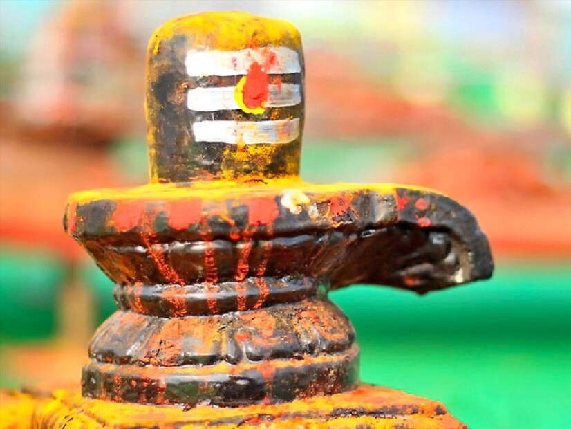 ♦ এ বছর শিবরাত্রির তিথিটিকে মাহেন্দ্র তিথি বলা হচ্ছে ৷ কেননা একে শিবরাত্রি ৷ তাও আবার সোমবারই পড়েছে এই তিথিটি ৷ যার জেরে এই তিথিটিকে খুবই গুরুত্বপূর্ণ বলে মনে করা হচ্ছে ৷ প্রতীকী ছবি ৷