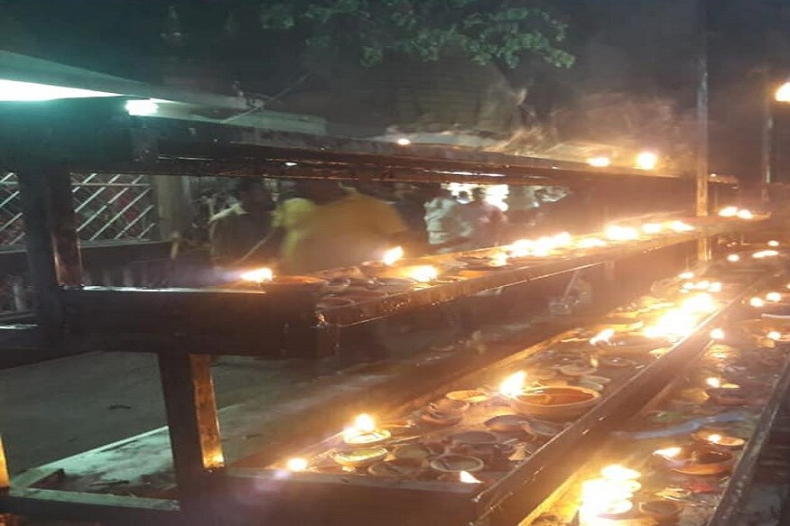 অসমের গুয়াহাটি শহরের পশ্চিমাংশে নীলাচল পর্বতে অবস্থিত মা কামাখ্যার মন্দির অবস্থিত । ছবি সংগৃহীত ৷ অসমের গুয়াহাটি শহরের পশ্চিমাংশে নীলাচল পর্বতে অবস্থিত মা কামাখ্যার মন্দির অবস্থিত । ছবি সংগৃহীত ৷