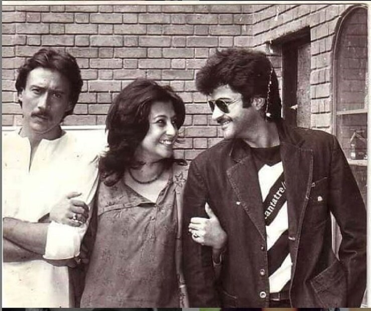 ১৯৮৪তে হিন্দিতে রিলিজ হয়েছিল মুনমুন সেন অভিনীত ছবি 'আন্দার বাহার'। তার আগে তিনি বাংলায় কয়েকটি ছবি করেছিলেন যেমন, 'রাজবধু', 'রাজেশ্বরী' নামের দুটি ছবি।  photo source collected