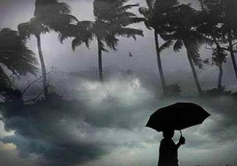 গুজরাত, পশ্চিমবঙ্গ, ওডিশা ও অন্ধ্রপ্রদেশের উপকূলবর্তী এলাকাগুলিতে ৪০ থেকে ৫০ কিমি প্রতিঘণ্টায় ঝোড়ো হাওয়া ও সঙ্গে বৃষ্টির সম্ভাবনা রয়েছে৷ গুজরাত, পশ্চিমবঙ্গ, ওডিশা ও অন্ধ্রপ্রদেশের উপকূলবর্তী এলাকাগুলিতে ৪০ থেকে ৫০ কিমি প্রতিঘণ্টায় ঝোড়ো হাওয়া ও সঙ্গে বৃষ্টির সম্ভাবনা রয়েছে৷