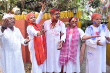 জাভেদ-শাবানার হোলি পার্টি ! নজর কাড়ল ফারহান-শিবানি জুটি ! জাভেদ-শাবানার হোলি পার্টি ! নজর কাড়ল ফারহান-শিবানি জুটি !