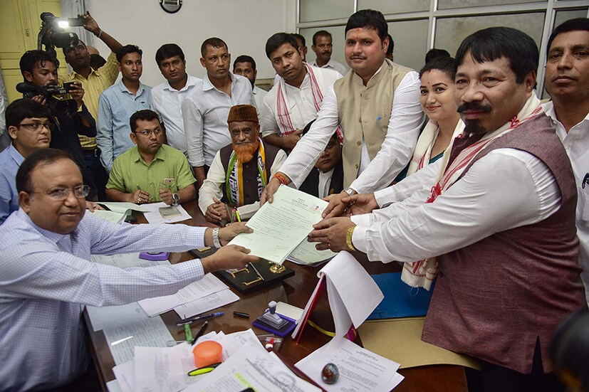 মনোনয়ন পত্র জমা দিলেন কালিয়াবরের অসম গণ পরিষদ প্রার্থী মোনি মাধব মাহান্ত (Image: PTI) 