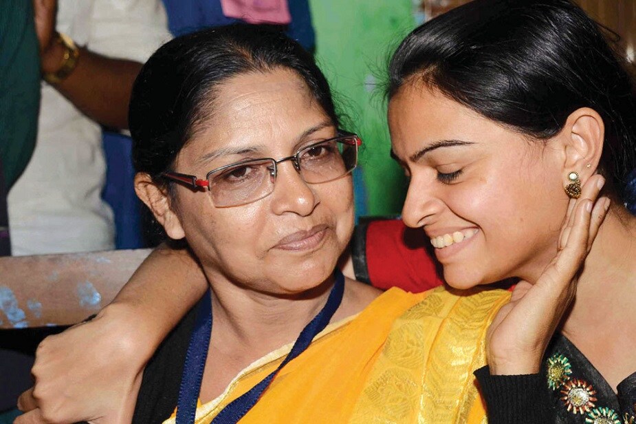 মমতাবালা ঠাকুরআসন্ন নির্বাচনে তৃণমূলের হয়ে বনগাঁ লোকসভা কেন্দ্র থেকে লড়বেন তিনি ৷ বর্তমানে তিনি সারা ভারত মতুয়া মহাসংঘের অস্থায়ী প্রধান উপদেষ্টা ৷ মমতাবালা ঠাকুরআসন্ন নির্বাচনে তৃণমূলের হয়ে বনগাঁ লোকসভা কেন্দ্র থেকে লড়বেন তিনি ৷ বর্তমানে তিনি সারা ভারত মতুয়া মহাসংঘের অস্থায়ী প্রধান উপদেষ্টা ৷