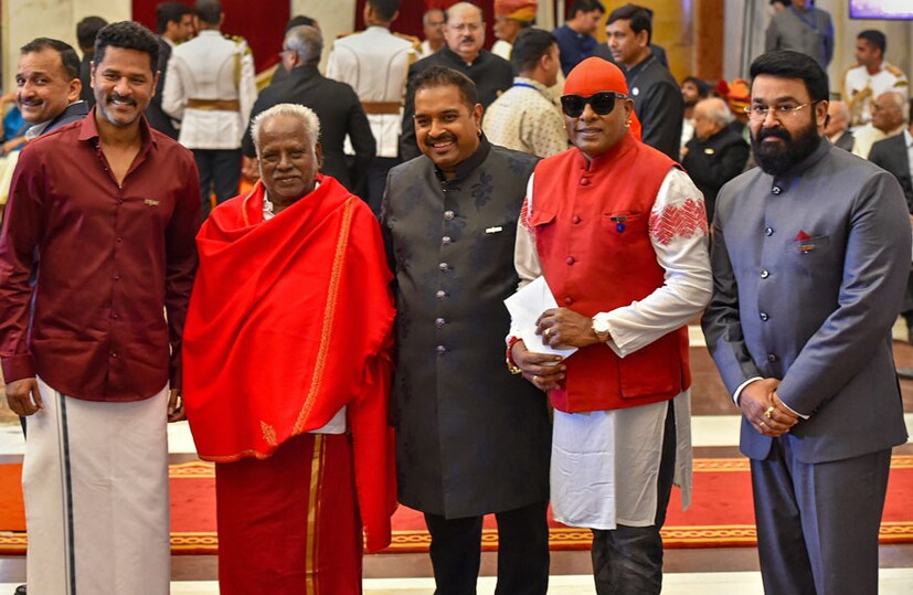 সমাজকর্মী বাঙ্গারু আদিগালারও পেয়েছেন পদ্মসম্মান ৷ বিনোদন দুনিয়ার তারকাদের সঙ্গে তিনি ৷ (Image: PTI)
