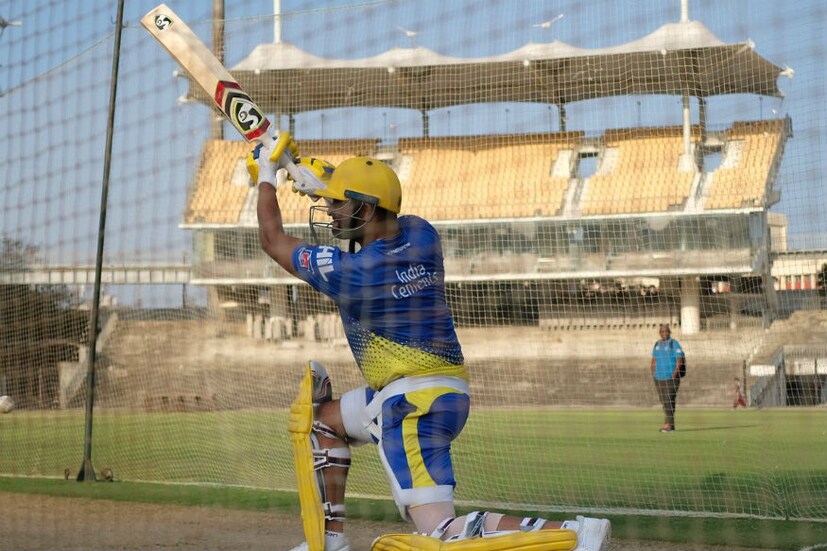 চেন্নাইয়ের নেটে ব্যস্ত সুরেশ রায়না ৷  (@ChennaiIPL)