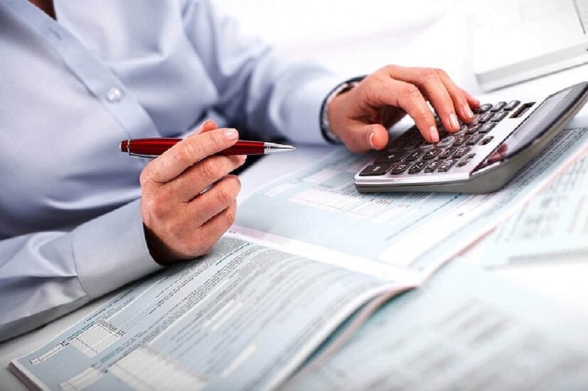 প্যান কার্ডের সঙ্গে আধার কার্ডের সঙ্গে শেষ সময়সীমা স্থির হয়েছিল ৩০ জুন, ২০১৮ ৷ কিন্তু সেই সময়সীমা বাড়িয়েই ৩১ মার্চ, ২০১৯ পর্যন্ত স্থির করা হয়েছে ৷ যদি এই সময়সীমার মধ্যে আপনি প্যানের সঙ্গে আধার লিঙ্ক না করান ৷ তাহলে বাতিল হয়ে যাবে আপনার প্যান কার্ড ৷ প্রতীকী ছবি ৷