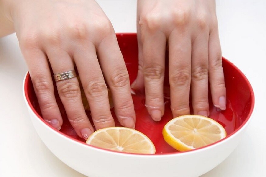 How To Remove Yellow Stains From White Gel Nails