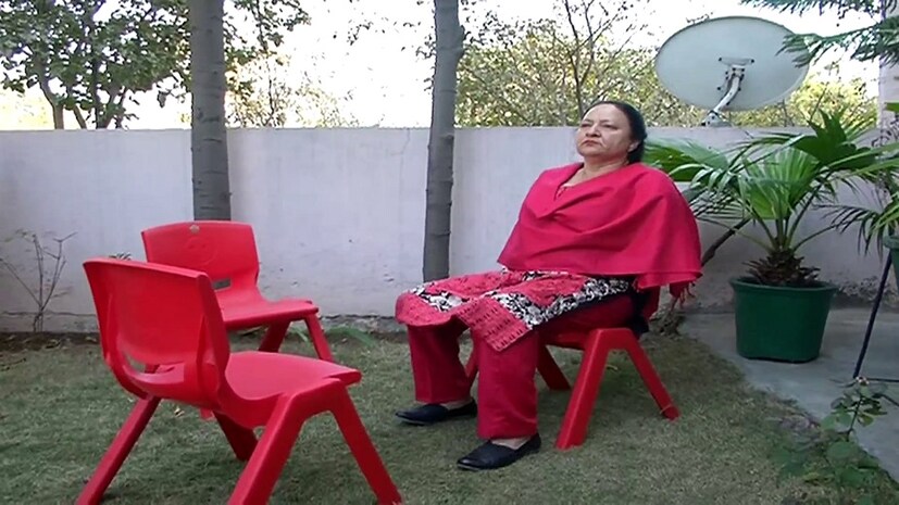সুনীতা ২০১০ সালে শিশু ও বিকাস মন্ত্রকের পক্ষ থেকে লক্ষ্মীবাই স্ত্রী শক্তি পুরস্কারে পুরস্কৃত করেছিলেন প্রাক্তন রাষ্ট্রপতি প্রতিভা পাতিল ৷ ছবি সংগৃহীত ৷
