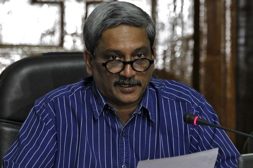 তারই মাঝে ২০১৪ রাজ্যসভার সদস্য করা হয় তাঁকে। অরুণ জেটলিকে সরিয়ে করা তাঁঁর কাঁধে তুলে দেওয়া হয় প্রতিরক্ষামন্ত্রকের দায়িত্ব।  