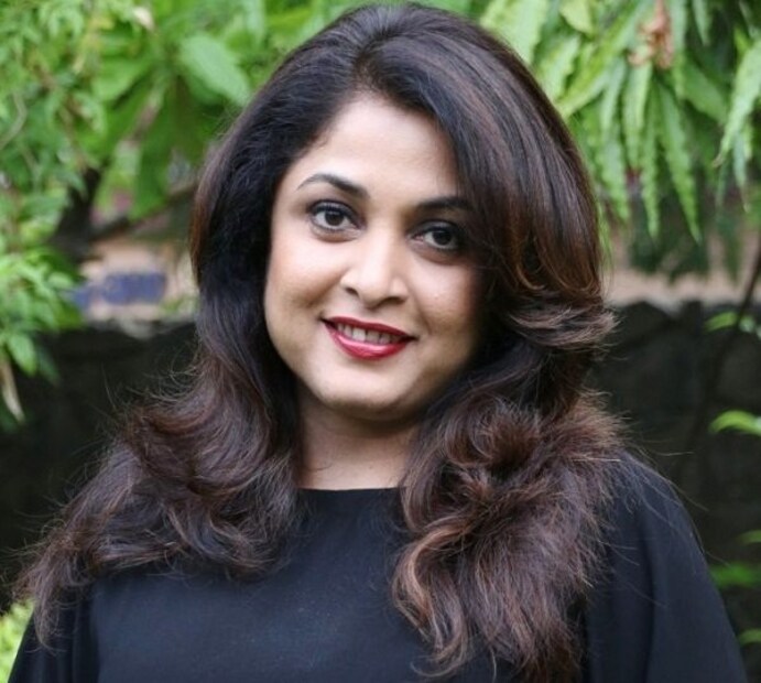 • রাম্যা জানিয়েছেন, সুপার ডিল্যাক্সে অভিনয় করাটা তাঁর কাছে একটা বড় চ্যালেঞ্জ ছিল ৷ একটা বিশেষ সিনের জন্য পরিচালক দু’দিন ধরে ৩৭টি শট নিয়েছিলেন ৷