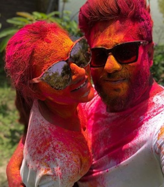 আবির রঙে রঙিন হলেন শুভশ্রী-রাজ ৷ Photo: Instagram 