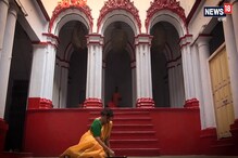 রুপোর ছাতা মাথায় দিয়ে রাজবেশ পরেন শীলবাড়ির দমোদর জিউ, শুরু হয় ১৬৪ বছরের পুরনো দোল উৎসব রুপোর ছাতা মাথায় দিয়ে রাজবেশ পরেন শীলবাড়ির দমোদর জিউ, শুরু হয় ১৬৪ বছরের পুরনো দোল উৎসব