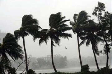 #Breaking: রাত ১২ টার মধ্যে ব্যাপক ঝড় বৃষ্টির পূর্বাভাস, ভাসতে চলেছে দক্ষিণবঙ্গ