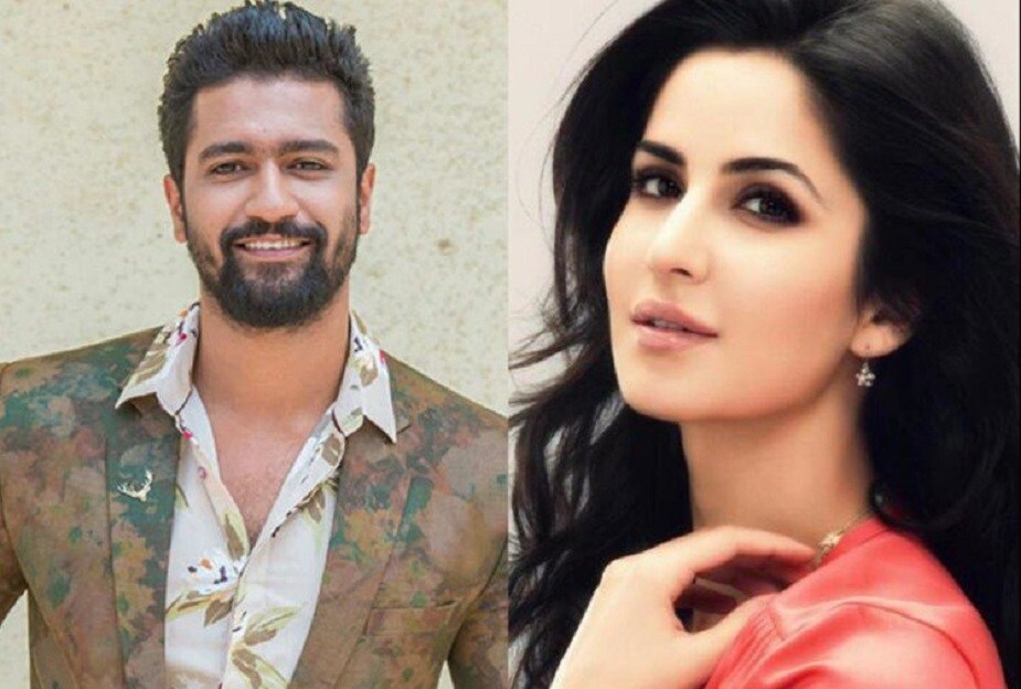 প্রথমে শোনা গিয়েছিল ক্যাটরিনা কাইফের সঙ্গে ভিকি কৌশলের ঘনিষ্ঠতা বাড়ার কারণেই নাকি হারলিনের সঙ্গে তাঁর সম্পর্ক ভেঙেছে।photo source collected প্রথমে শোনা গিয়েছিল ক্যাটরিনা কাইফের সঙ্গে ভিকি কৌশলের ঘনিষ্ঠতা বাড়ার কারণেই নাকি হারলিনের সঙ্গে তাঁর সম্পর্ক ভেঙেছে।photo source collected