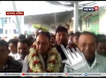 মালদহ দক্ষিণের তৃণমূল কংগ্রেস প্রার্থী মোয়াজ্জেম হোসেনকে ঘিরে উল্লাস সমর্থকদের মালদহ দক্ষিণের তৃণমূল কংগ্রেস প্রার্থী মোয়াজ্জেম হোসেনকে ঘিরে উল্লাস সমর্থকদের