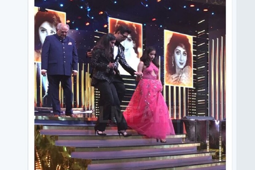 এ ছাড়াও শ্রীদেবীর স্মরণে বিষেশ অনুষ্ঠান হয় ৷ Photo Courtesy: Filmfare Official /Twitter Handle
