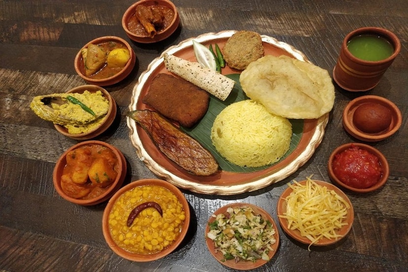 খাওয়া-দাওয়ার ব্যাপারে বাঙালির নোলাকে চ্যালেঞ্জ ছুড়তে পারবে এরকম কেউ গোটা বিশ্বে আছে কিনা তা নিয়ে তর্ক উঠতেই পারে ! এই রে, তর্কতেও তো গোটা বিশ্বে বাঙালিই সেরা ৷ আর সেই বাঙালির সেরা উৎসব একেবারে আসন্ন ৷ 