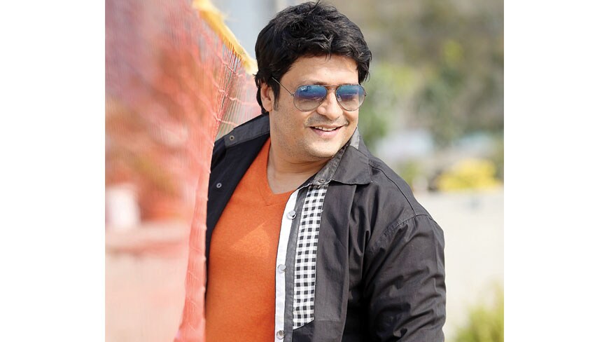 বাংলাদেশের বক্স অফিসে দারুণ সাড়া ফেলে এই ছবি ৷ তারপর আর ফিরে তাকাতে হয়নি ফিরদৌস ৷ খুব দ্রুতই বাংলাদেশে অভিনেতা হিসেবে জনপ্রিয় হয়ে ওঠেন ফিরদৌস৷ বাংলাদেশের বক্স অফিসে দারুণ সাড়া ফেলে এই ছবি ৷ তারপর আর ফিরে তাকাতে হয়নি ফিরদৌস ৷ খুব দ্রুতই বাংলাদেশে অভিনেতা হিসেবে জনপ্রিয় হয়ে ওঠেন ফিরদৌস৷