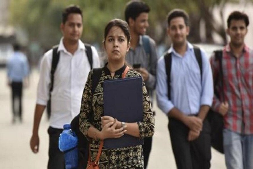 আবেদনের বয়সসীমা- স্কিলড ম্যান পাওয়ার পদে আবেদনের সর্বোচ্চ বয়স ৪৫ বছর ৷ অর্থাৎ ৪৫ বছর বয়স পর্যন্ত ব্যক্তিরা এই পদের জন্য আবেদন করতে পারবেন ৷ আনস্কিলড বিভাগে আবেদনের জন্য সর্বোচ্চ বয়সসীমা ৫৫ বছর ৷Photo- FIle আবেদনের বয়সসীমা- স্কিলড ম্যান পাওয়ার পদে আবেদনের সর্বোচ্চ বয়স ৪৫ বছর ৷ অর্থাৎ ৪৫ বছর বয়স পর্যন্ত ব্যক্তিরা এই পদের জন্য আবেদন করতে পারবেন ৷ আনস্কিলড বিভাগে আবেদনের জন্য সর্বোচ্চ বয়সসীমা ৫৫ বছর ৷Photo- FIle