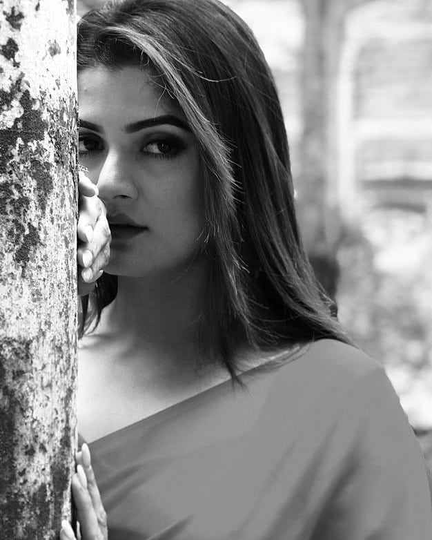 • রোশন সিং ওরফে মন্টি জন্মসূত্রে পঞ্জাবি ৷ তবে থাকেন কলকাতাতেই ৷ তাঁর বাড়ি পার্ক সার্কাস এলাকাতে ৷ ছবি: ইনস্টাগ্রাম ৷ • রোশন সিং ওরফে মন্টি জন্মসূত্রে পঞ্জাবি ৷ তবে থাকেন কলকাতাতেই ৷ তাঁর বাড়ি পার্ক সার্কাস এলাকাতে ৷ ছবি: ইনস্টাগ্রাম ৷