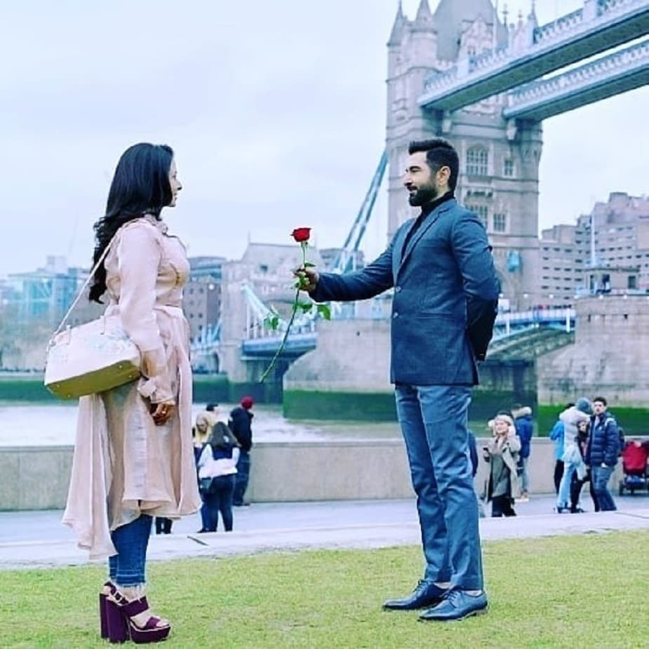♦ এর পাশাপাশি সামনে এসেছে এই ছবির ট্রেলারও ৷ এই ছবির একটি রোম্যান্টিক মুহূর্তে জিৎ-কোয়েল ৷ ছবি: ইনস্টাগ্রাম ৷ ♦ এর পাশাপাশি সামনে এসেছে এই ছবির ট্রেলারও ৷ এই ছবির একটি রোম্যান্টিক মুহূর্তে জিৎ-কোয়েল ৷ ছবি: ইনস্টাগ্রাম ৷