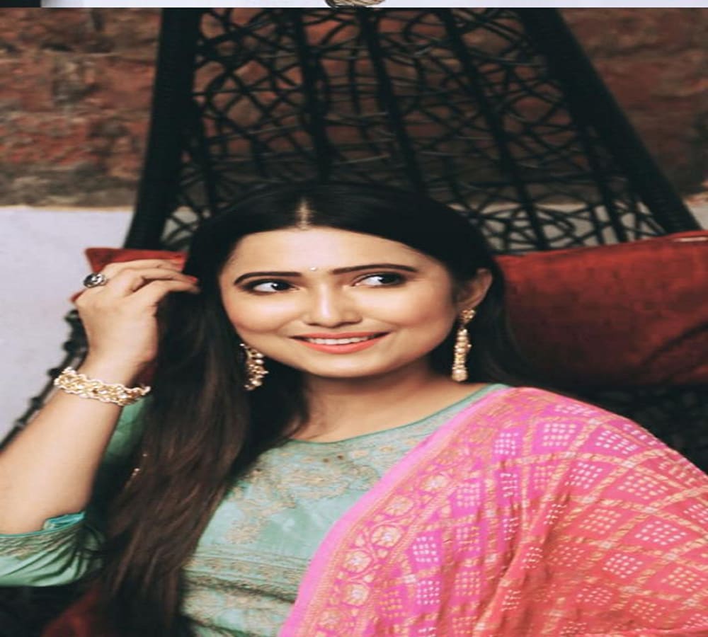 সোশ্যাল মিডিয়ায় তিনি জানিয়েছেন ৷ তাঁর জীবনের নিয়ম কানুন হল জেগে ওঠা, শরীর চর্চা করা, নিজেকে আকর্ষণীয় করে তোলা ৷ ছবি সৌজন্যে ফেসবুক ৷ সোশ্যাল মিডিয়ায় তিনি জানিয়েছেন ৷ তাঁর জীবনের নিয়ম কানুন হল জেগে ওঠা, শরীর চর্চা করা, নিজেকে আকর্ষণীয় করে তোলা ৷ ছবি সৌজন্যে ফেসবুক ৷