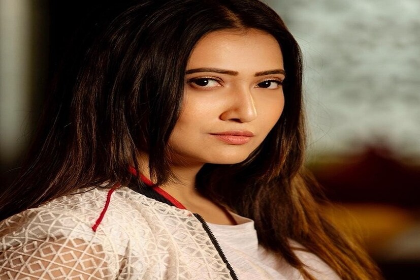 প্রায় ১০ বছর পরে বাংলা টেলিভিশনে ফিরে এসেছেন সম্পূর্ণা লাহিড়ী ৷ ছবি সৌজন্যে ফেসবুক ৷ 