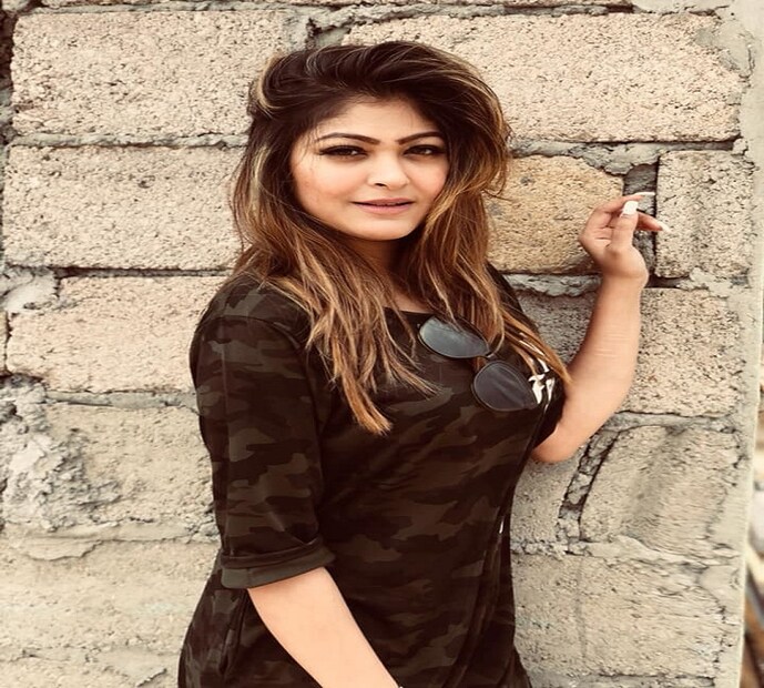 খুব শিগগিরি সেই চমক আসবে প্রকাশ্যে রুক্মার ভক্তদের কাছে অবশ্য অত্যন্ত ভাল খবর বলেই মনে কার হচ্ছে ৷ ছবি সৌজন্যে ফেসবুক ৷