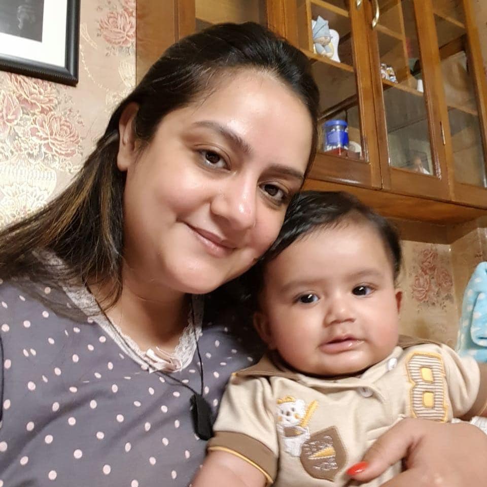 • বুধবার ছেলের মুখেভাতের সেই ছবি সোশ্যাল মিডিয়ায় শেয়ার করলেন দুই তারকা বাবা-মা ৷ ছবি: ইনস্টাগ্রাম ৷ • বুধবার ছেলের মুখেভাতের সেই ছবি সোশ্যাল মিডিয়ায় শেয়ার করলেন দুই তারকা বাবা-মা ৷ ছবি: ইনস্টাগ্রাম ৷