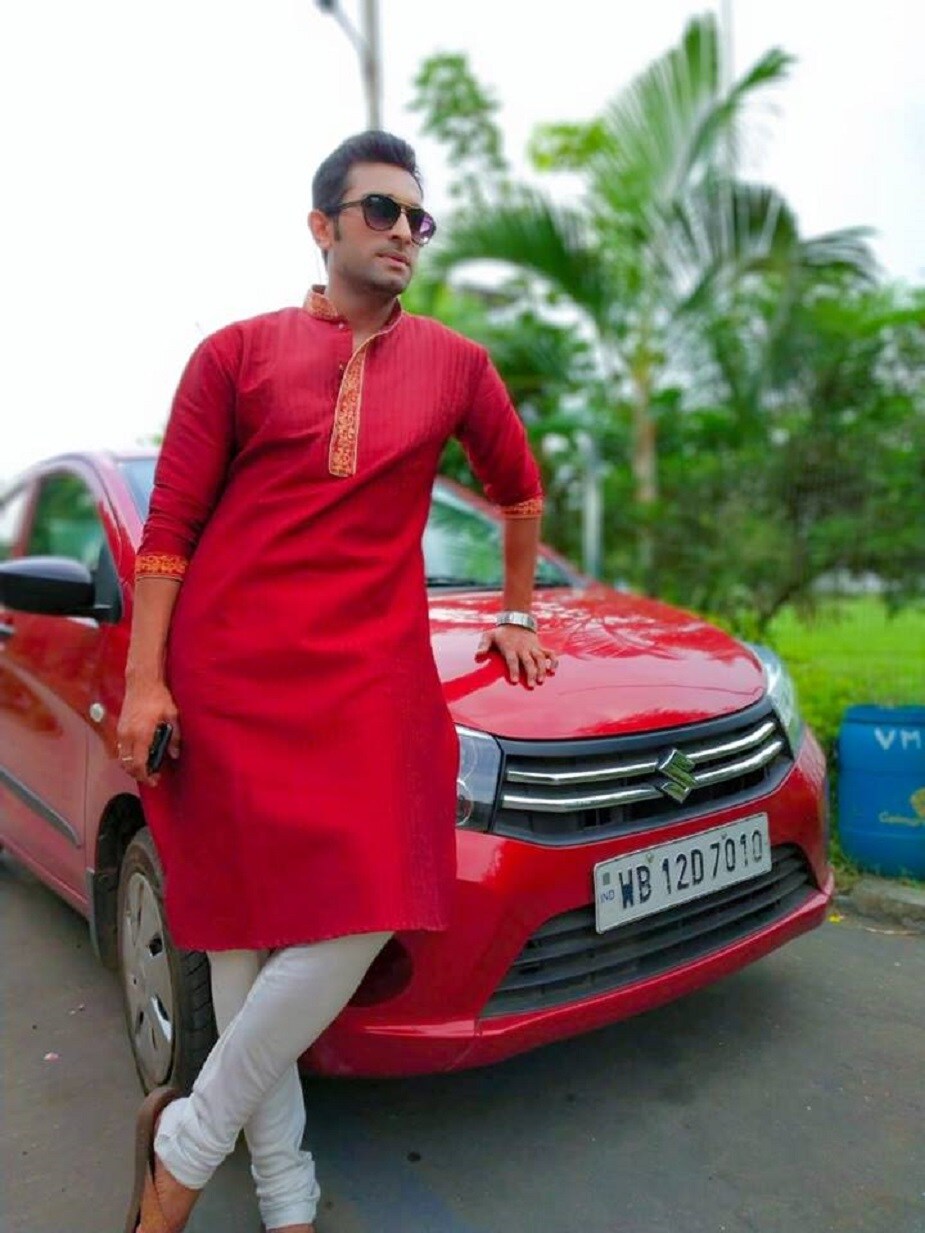 ♦ আগে থেকে কিছু বুঝিনি ৷ আসলে ইন্ডাস্ট্রিতে অনেকদিন ধরেই রয়েছি ৷ এর আগেও আমার সম্পর্ক হয়েছে ৷ আমি ভেবেছিলাম তেমনই কিছু ৷ (হাসি) ৷ কিন্তু না ফাইনালি আমরা বিয়ে করতে চলেছি ৷’’ ♦ আগে থেকে কিছু বুঝিনি ৷ আসলে ইন্ডাস্ট্রিতে অনেকদিন ধরেই রয়েছি ৷ এর আগেও আমার সম্পর্ক হয়েছে ৷ আমি ভেবেছিলাম তেমনই কিছু ৷ (হাসি) ৷ কিন্তু না ফাইনালি আমরা বিয়ে করতে চলেছি ৷’’