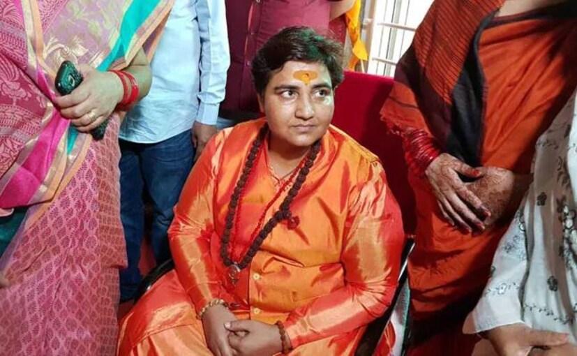 ভোপাল কেন্দ্র থেকে লড়ছেন বিজেপি প্রার্থী প্রজ্ঞা সিং ঠাকুর । মালেগাঁও কাণ্ডের মূল অভিযুক্ত প্রজ্ঞা কয়েকদিন আগেই মুম্বই হামলায় শহিদ এটিএস প্রধান হেমন্ত করকরেকে নিয়ে মন্তব্য করে বিতর্কের সম্মুখীন হয়েছিলেন । সমালোচনার পর ক্ষমা চাইতে বাধ্য হয়েছিলেন তিনি । তাঁর বিরুদ্ধে লড়ছেন মধ্যপ্রদেশের প্রাক্তন মুখ্যমন্ত্রী দিগ্বীজয় সিং । 