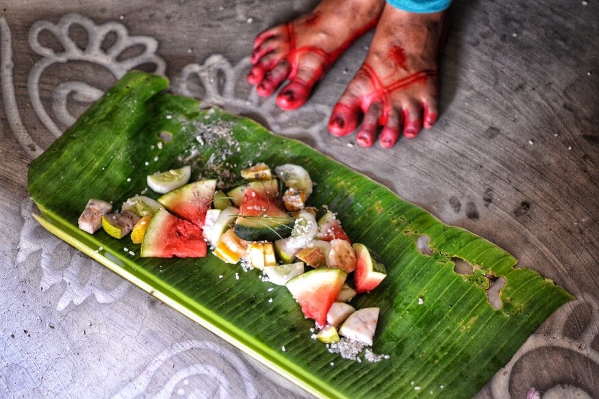 • বৈশাখ মাসের মঙ্গলবার হরিষচন্দ্রপুর গ্রামের কুলদেবী মা হরিষ মঙ্গলচন্ডী দেবীর পুজো হয় ৷ ছবি: দেবমাল্য দাশ ৷ • বৈশাখ মাসের মঙ্গলবার হরিষচন্দ্রপুর গ্রামের কুলদেবী মা হরিষ মঙ্গলচন্ডী দেবীর পুজো হয় ৷ ছবি: দেবমাল্য দাশ ৷